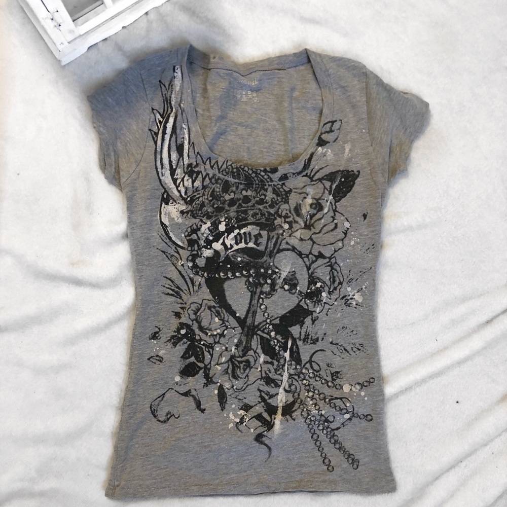 Graphic tshirt